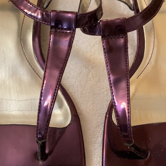 Metallic sandals - Picture 2 of 4